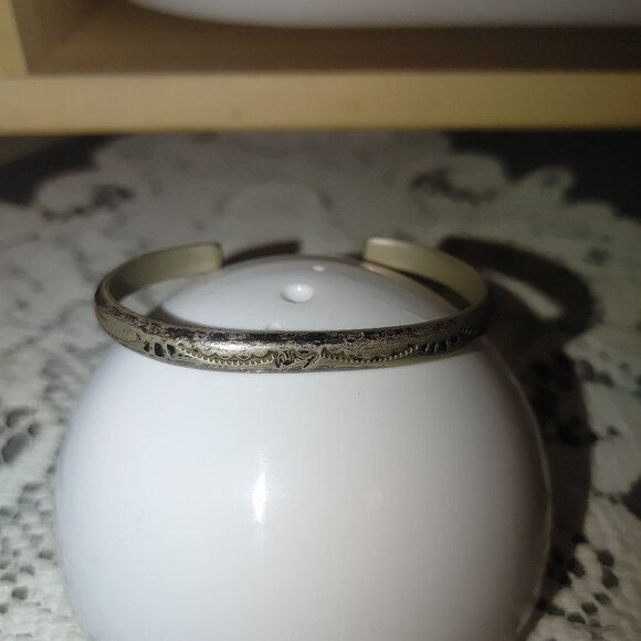Antique Sterling Silver Native Cuff Bracelet Detailed Etched Patterns Stamped - Picture 8 of 10